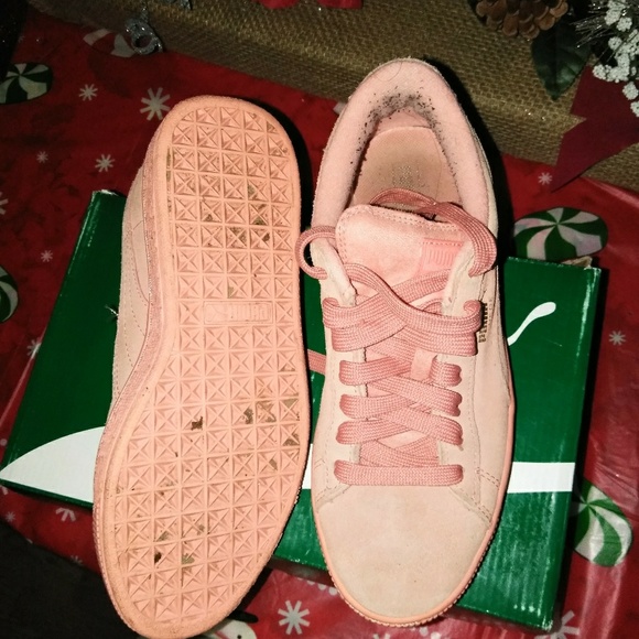 Puma - Picture 2 of 3